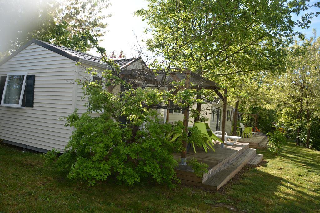 Camping La Digue Chauzon Exterior foto